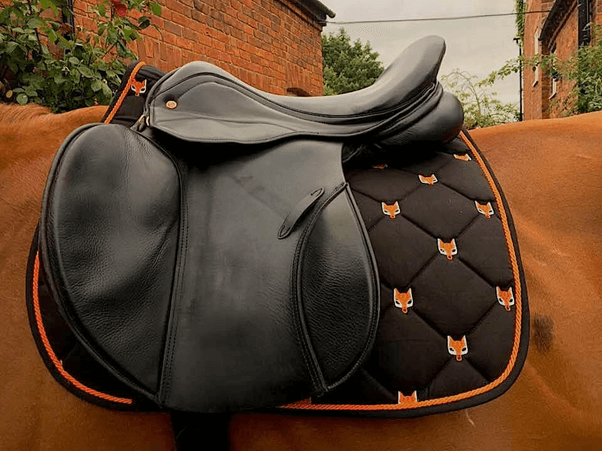 Top 5 Horse Saddle Pads for Maximum Comfort and Performance